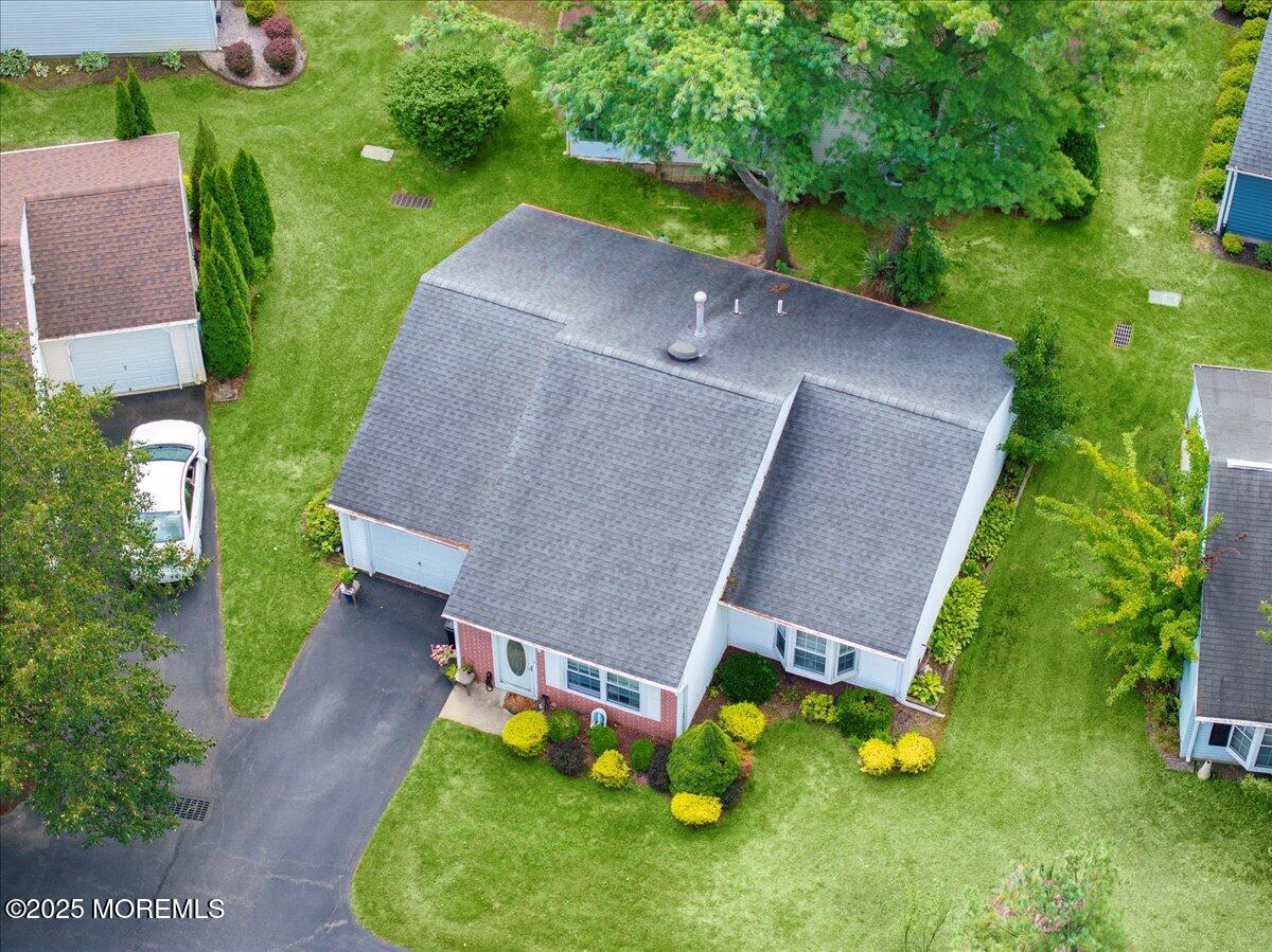 5 Jaffreyton Close Freehold, NJ 07728 - Photo 4 of 39 an aerial view of a house with a swimming pool yard and outdoor seating