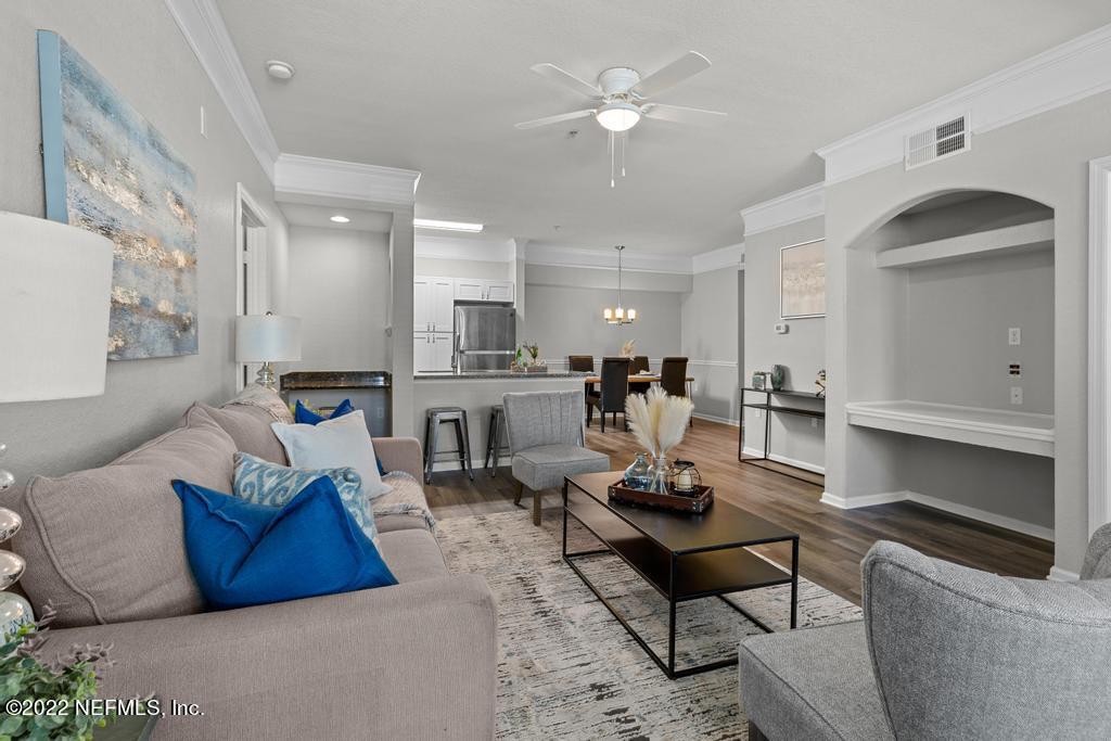 8550 Touchton Road, Unit 1811 Jacksonville, FL 32216 - Photo 1 of 44 Family Room-niches