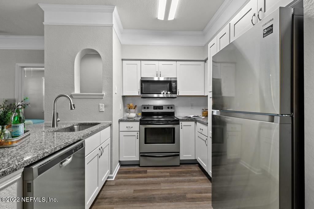 8550 Touchton Road, Unit 1811 Jacksonville, FL 32216 - Photo 13 of 44 Kitchen- view from Dining area