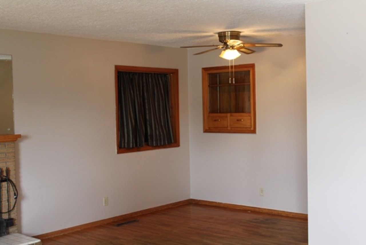4702 North Evergreen Road Spokane Valley, WA 99216 - Photo 3 of 6