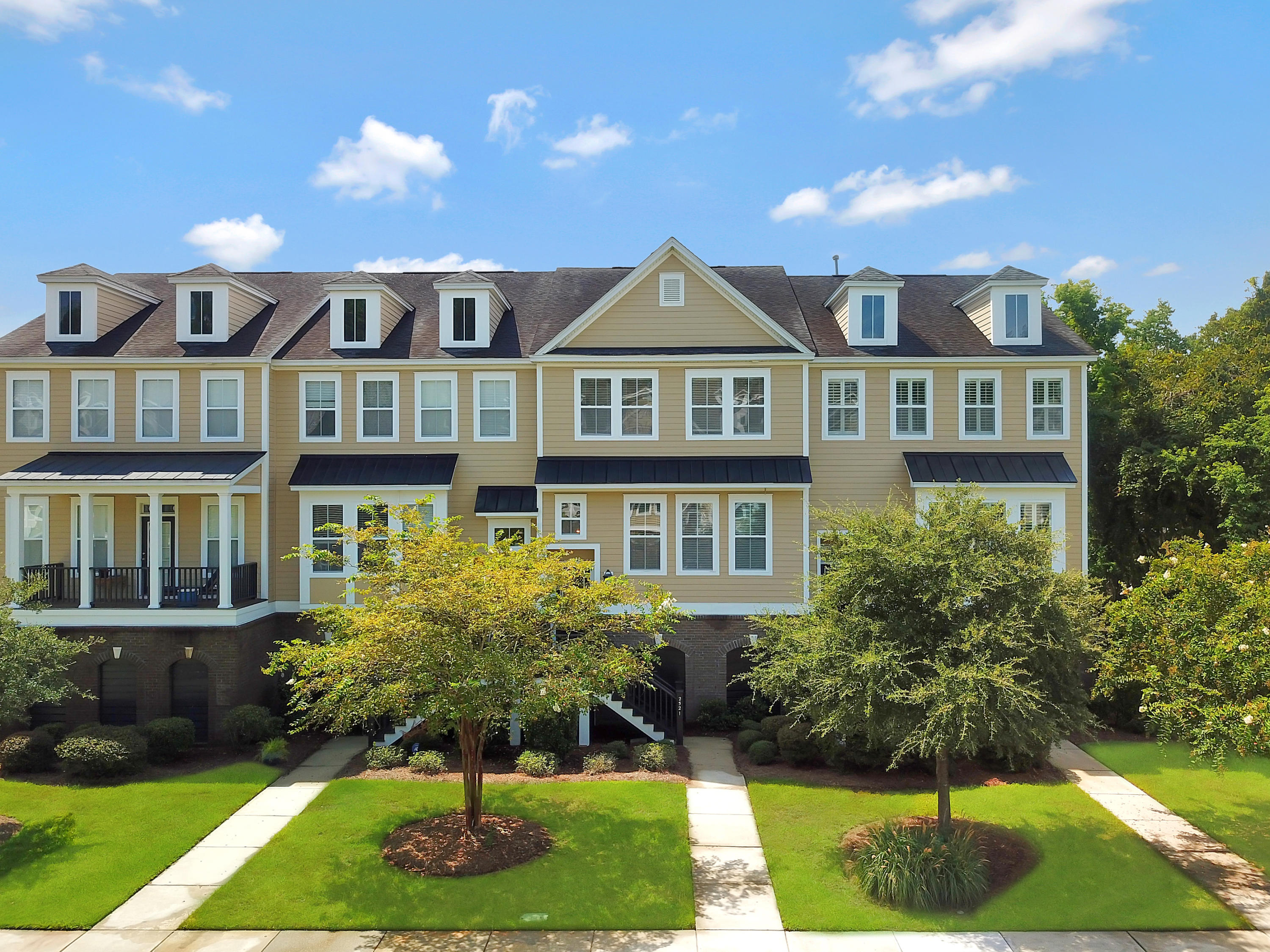 2521 Rutherford Way Charleston, SC 29414 - Photo 1 of 33 Front
