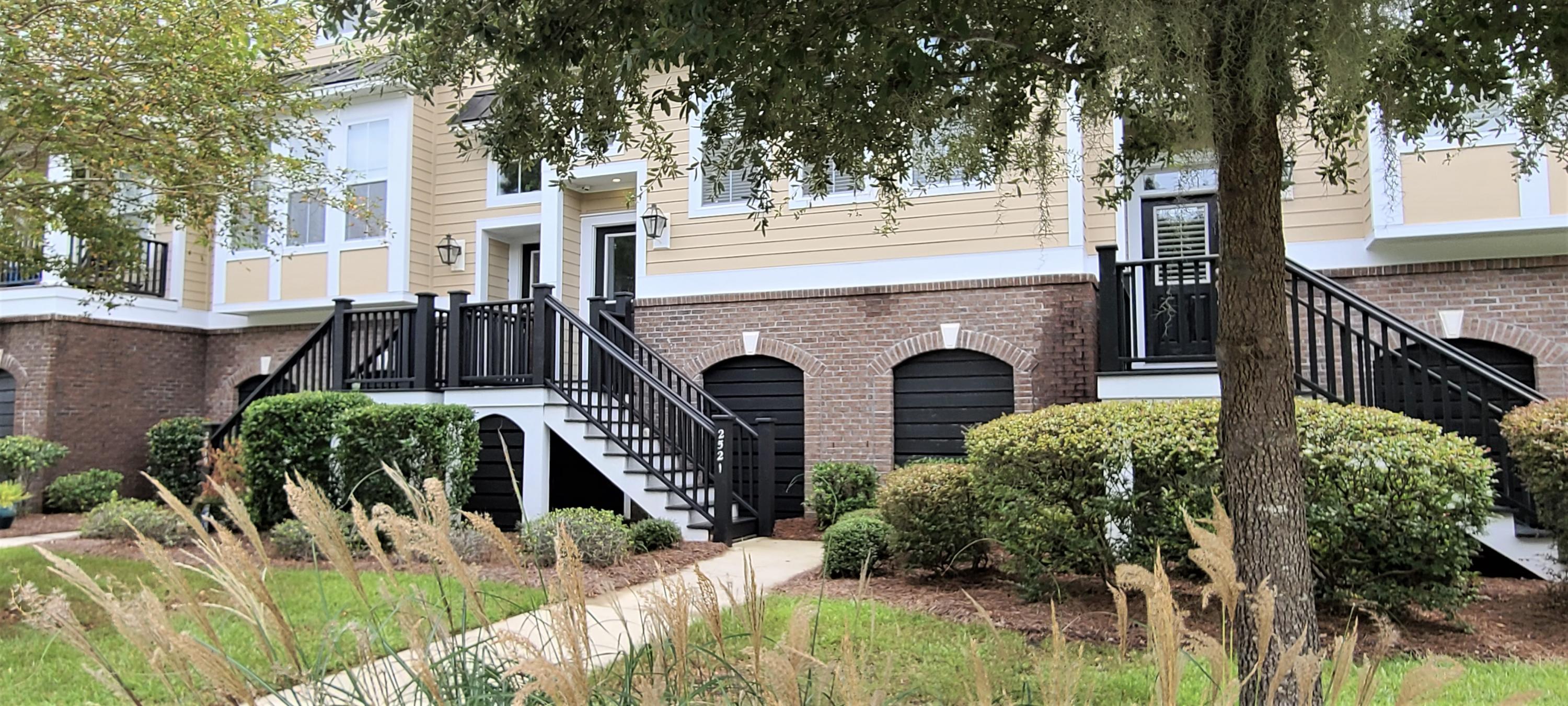 2521 Rutherford Way Charleston, SC 29414 - Photo 3 of 33 Front