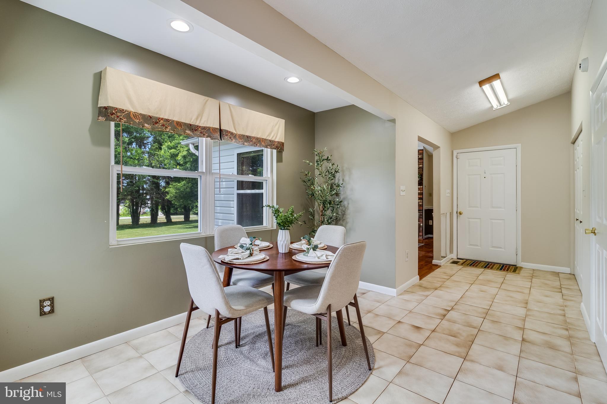 95 Griffith Way Owings, MD 20736 - Photo 8 of 47 Gallery Image 8