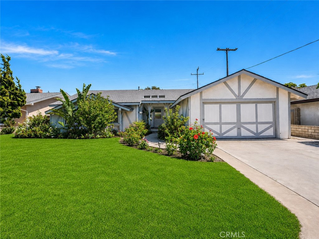 1968 West Chanticleer Road Anaheim, CA 92804 - Photo 37 of 47