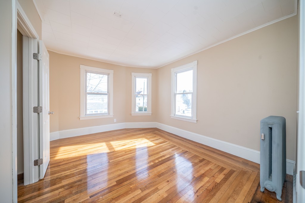 18-20 Milton Street Springfield, MA 01151 - Photo 14 of 17 Gallery Image 14