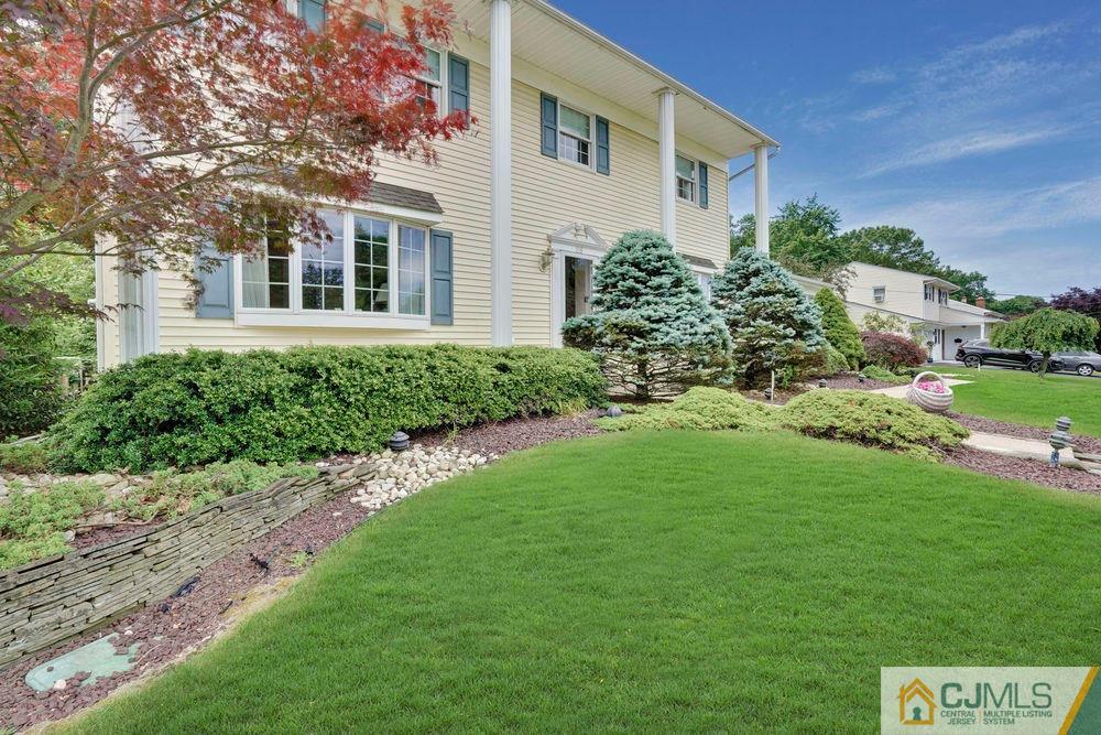 26 Kings Road East Brunswick, NJ 08816 - Photo 3 of 50 Gallery Image 3