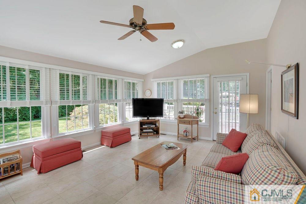 26 Kings Road East Brunswick, NJ 08816 - Photo 22 of 50 Gallery Image 22