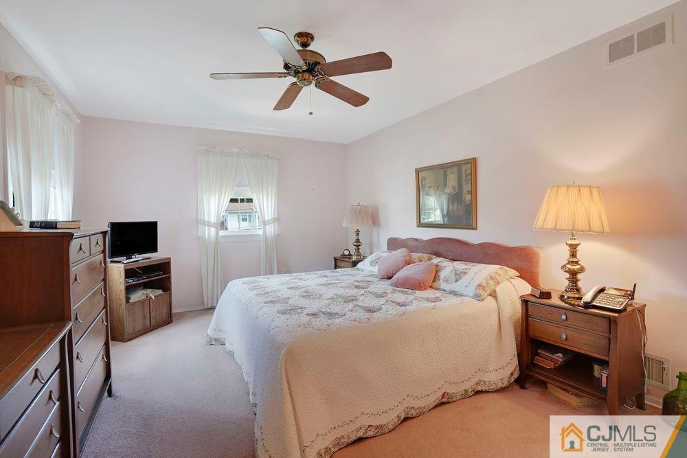 26 Kings Road East Brunswick, NJ 08816 - Photo 31 of 50 Gallery Image 31