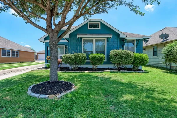 $2,000 | 4511 Halliday Avenue, Austin, TX 78725