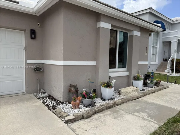 $477,800 | 3091 Lighthouse Place, Margate, FL 33063
