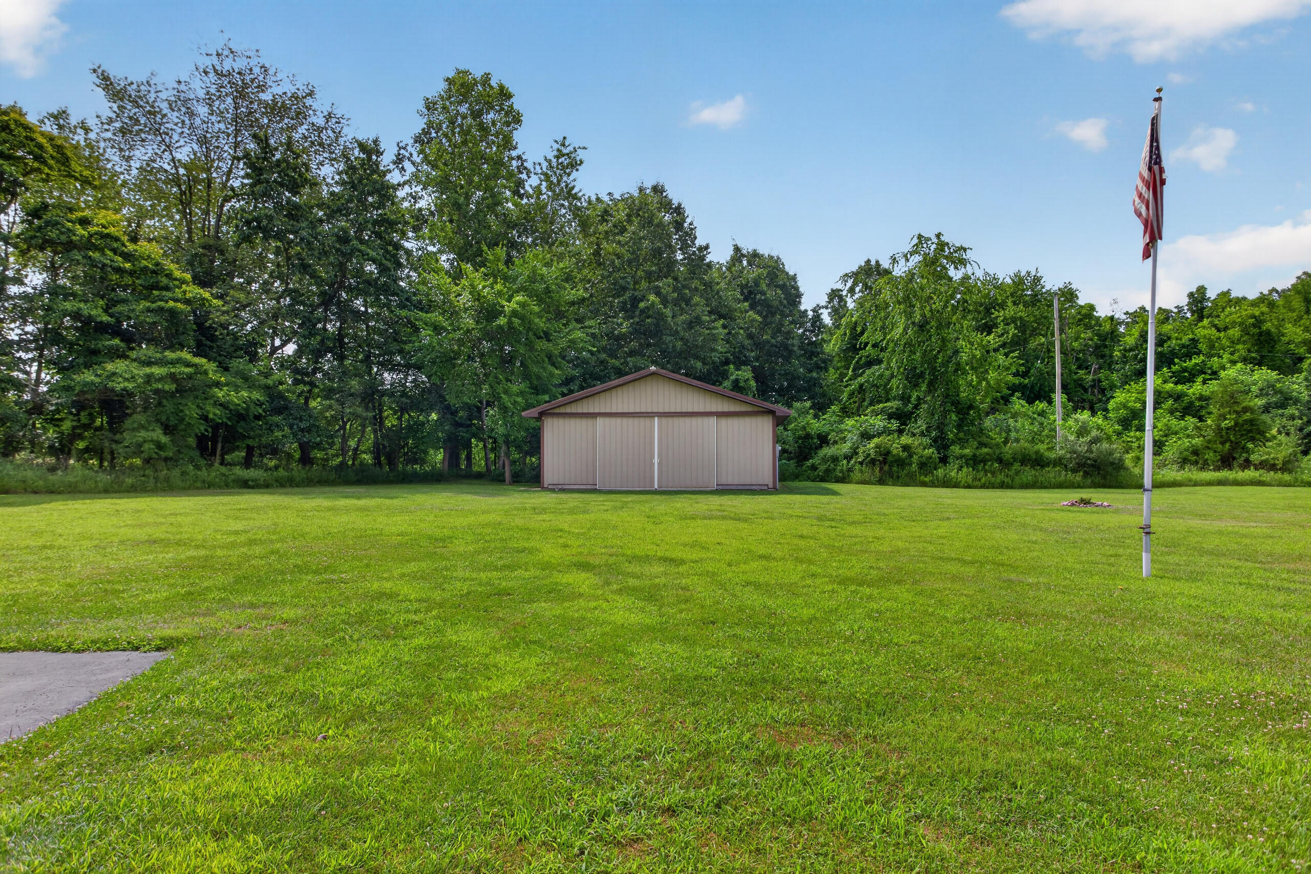 3651 Dexter Trail Stockbridge, MI 49285 - Photo 13 of 54 Yard