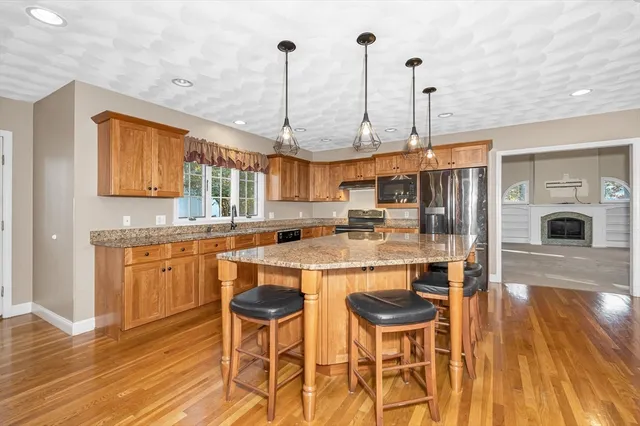 $1,099,000 | 17 Foley Drive, North Reading, MA 01864