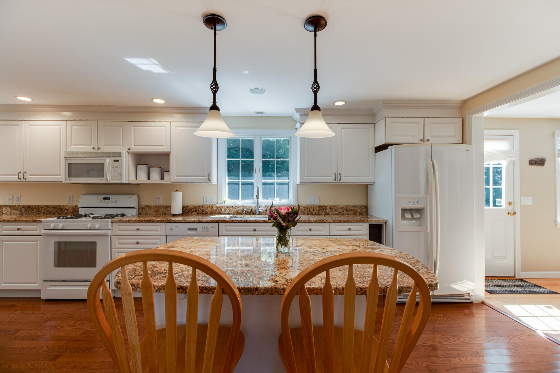 95 West Way Mashpee, MA 02649 - Photo 9 of 52 95 West Way Mashpee--4