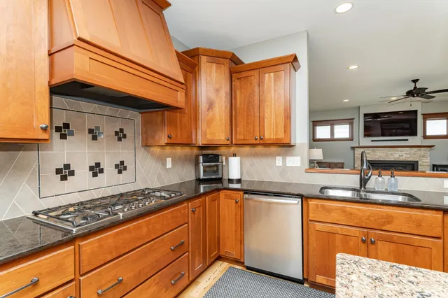 $594,000 | 2177 Granite Circle Northwest, Rochester, MN 55901