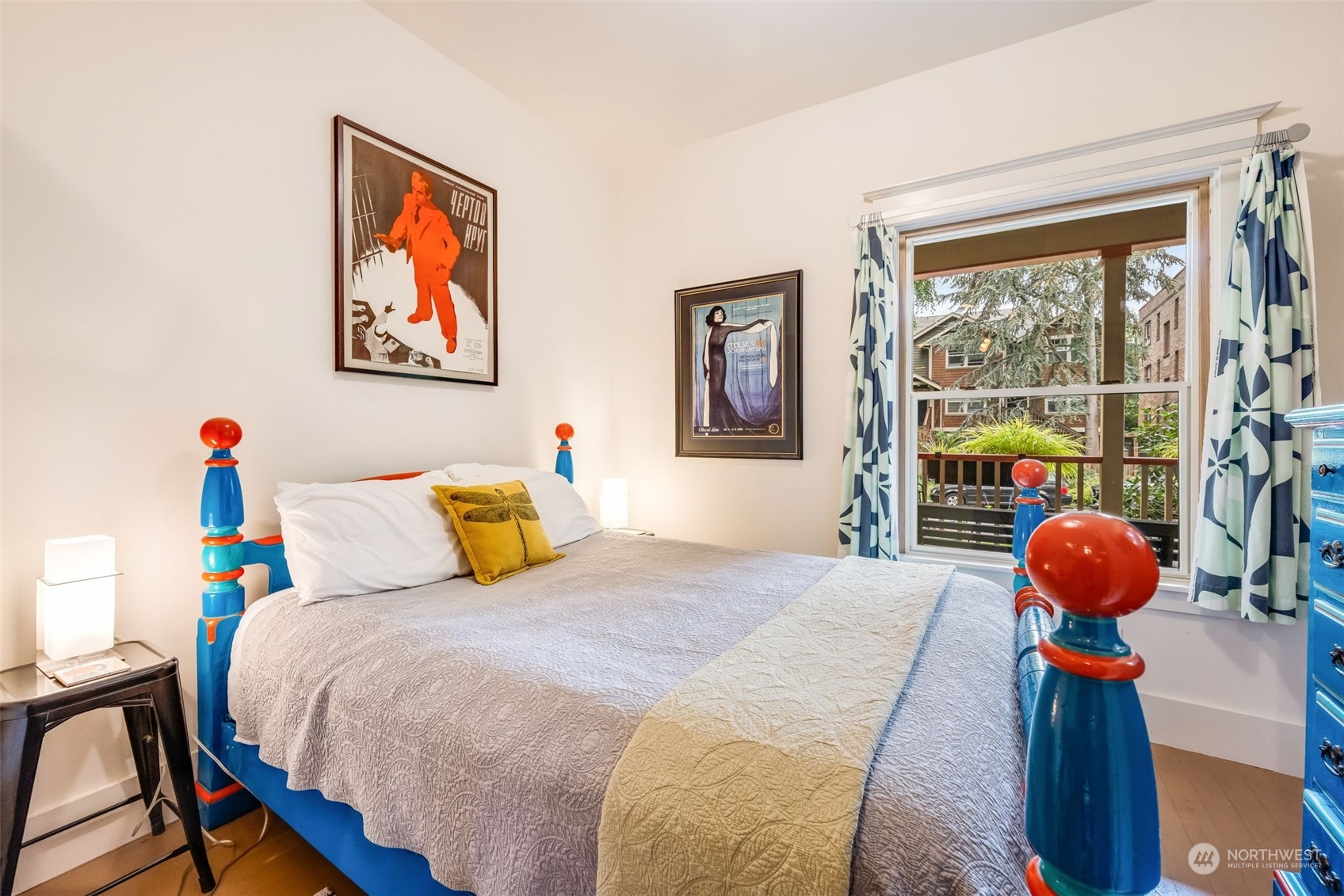 926 18th Avenue Seattle, WA 98122 - Photo 34 of 38 a bed room with furniture and a window