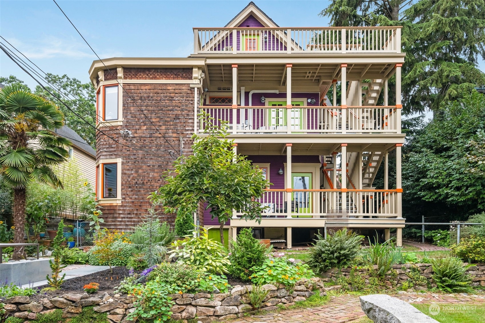 926 18th Avenue Seattle, WA 98122 - Photo 35 of 38 front view of a house