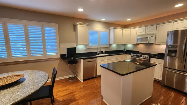 $435,000 | 417 Winslow Circle, Walled Lake, MI 48390