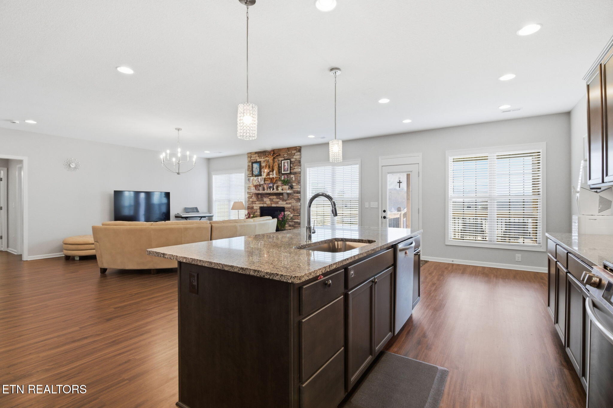 8735 Yellow Aster Road Knoxville, TN 37931 - Photo 11 of 58 Kitchen