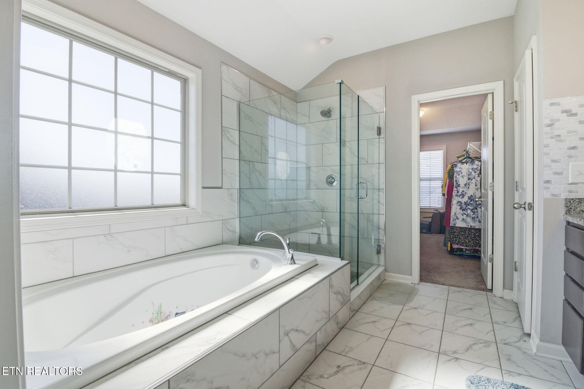 8735 Yellow Aster Road Knoxville, TN 37931 - Photo 27 of 58 Master Bath