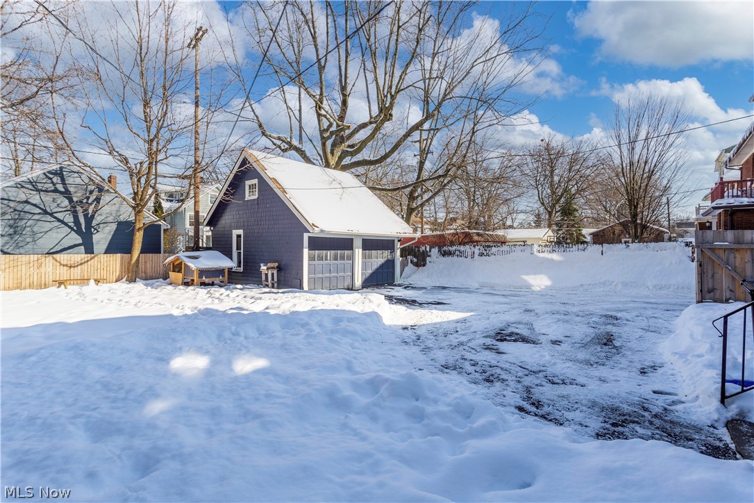 12717 Cedar Road Cleveland, OH 44106 - Photo 34 of 35 Gallery Image 34
