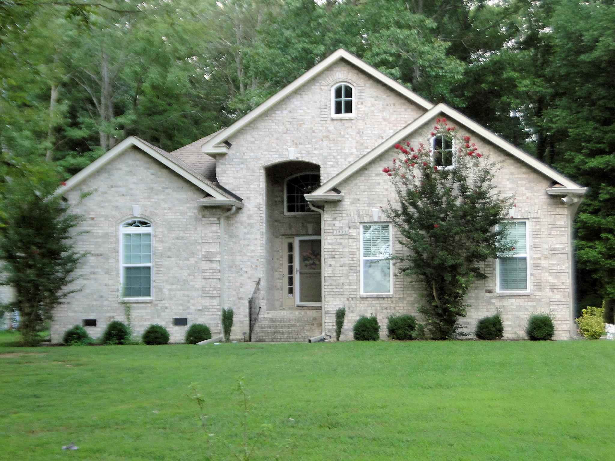 Beautiful 3 BR 2 bath brick on 1.52 partially wooded lot.