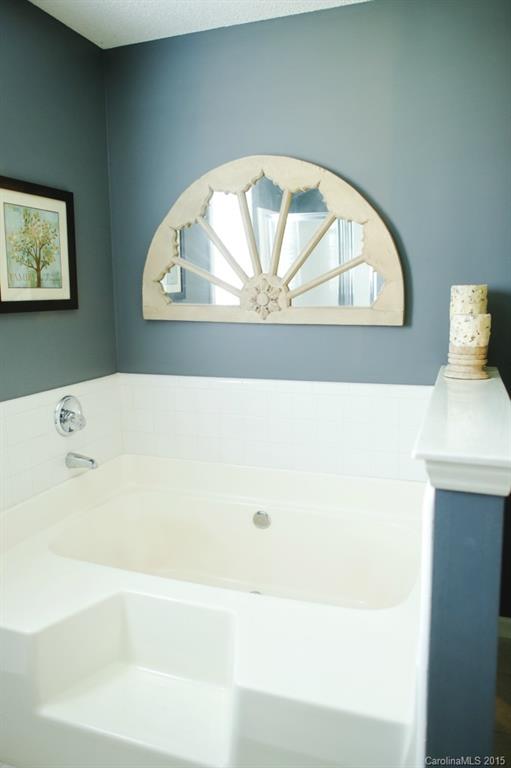 8126 Hunley Ridge Road, Unit 42 Matthews, NC 28104 - Photo 18 of 21 Gallery Image 18