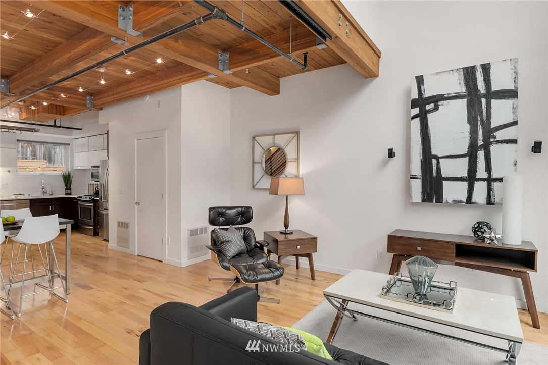 1024 East Terrace Street Seattle, WA 98122 - Photo 4 of 21