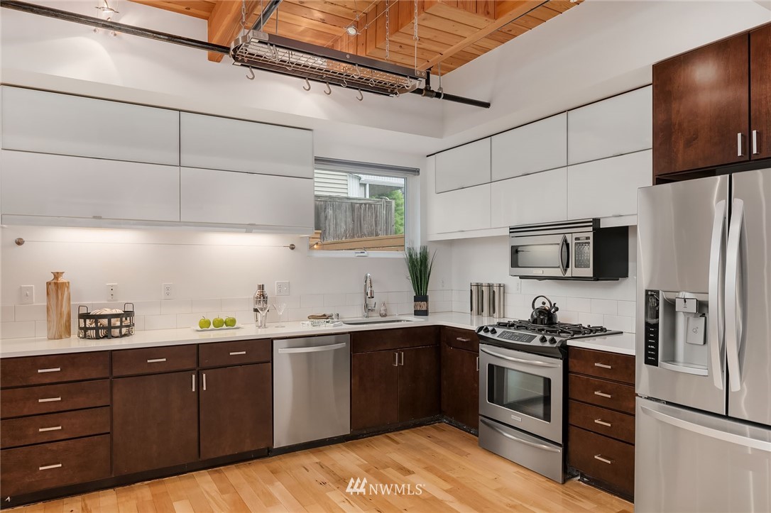 1024 East Terrace Street Seattle, WA 98122 - Photo 6 of 21