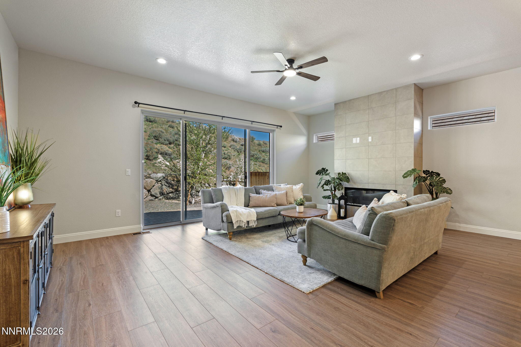 8775 Twelve Moons Court Reno, NV 89523 - Photo 4 of 39 12-web-or-mls-DSC04552