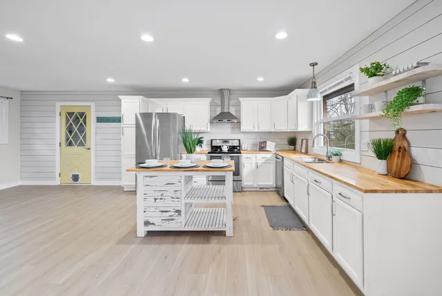 $350,000 | 509 Rosewood Drive, Clarksville, TN 37043