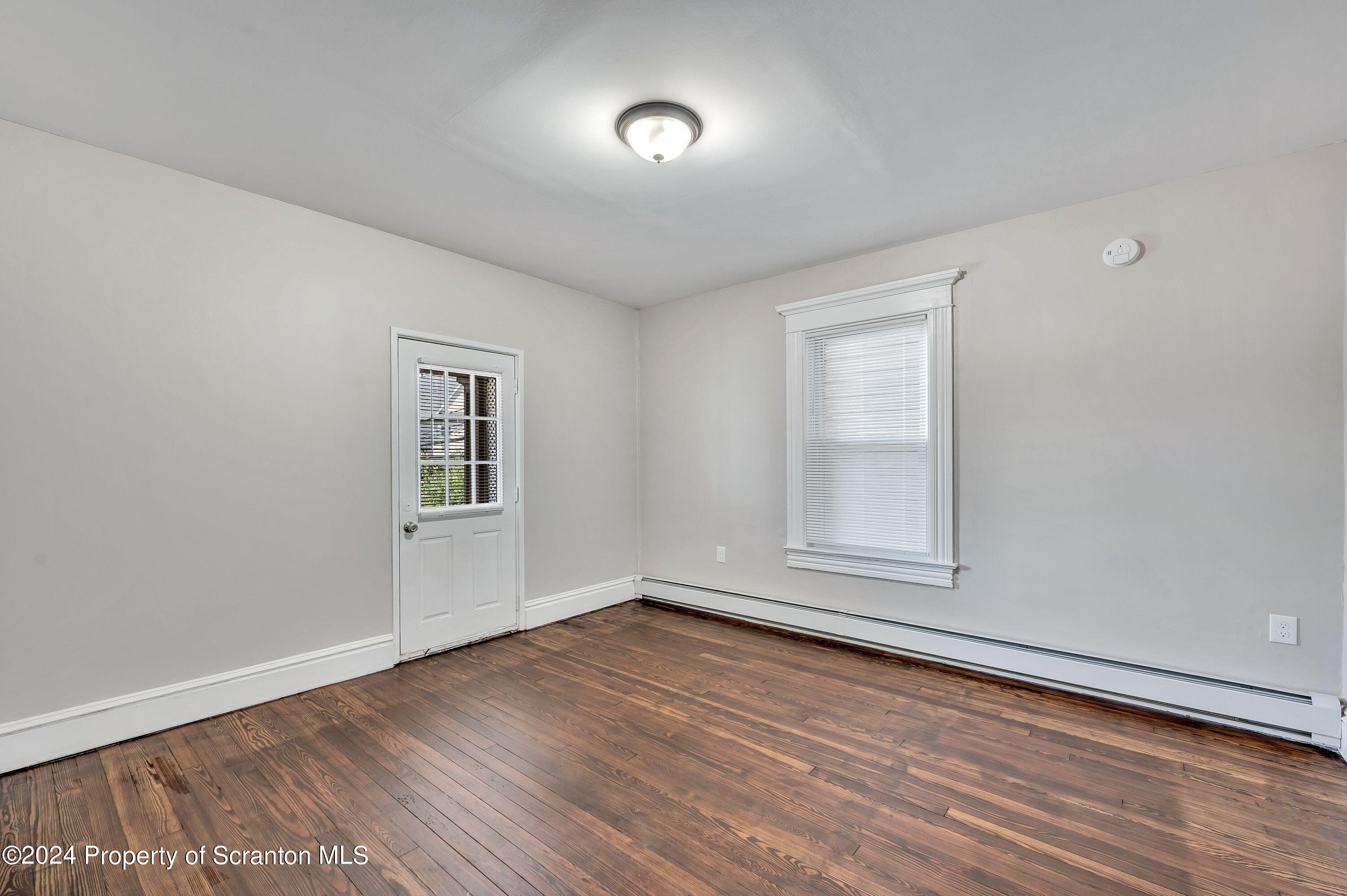 632 Moosic Street, Unit 2 Scranton, PA 18505 - Photo 16 of 24 light 16