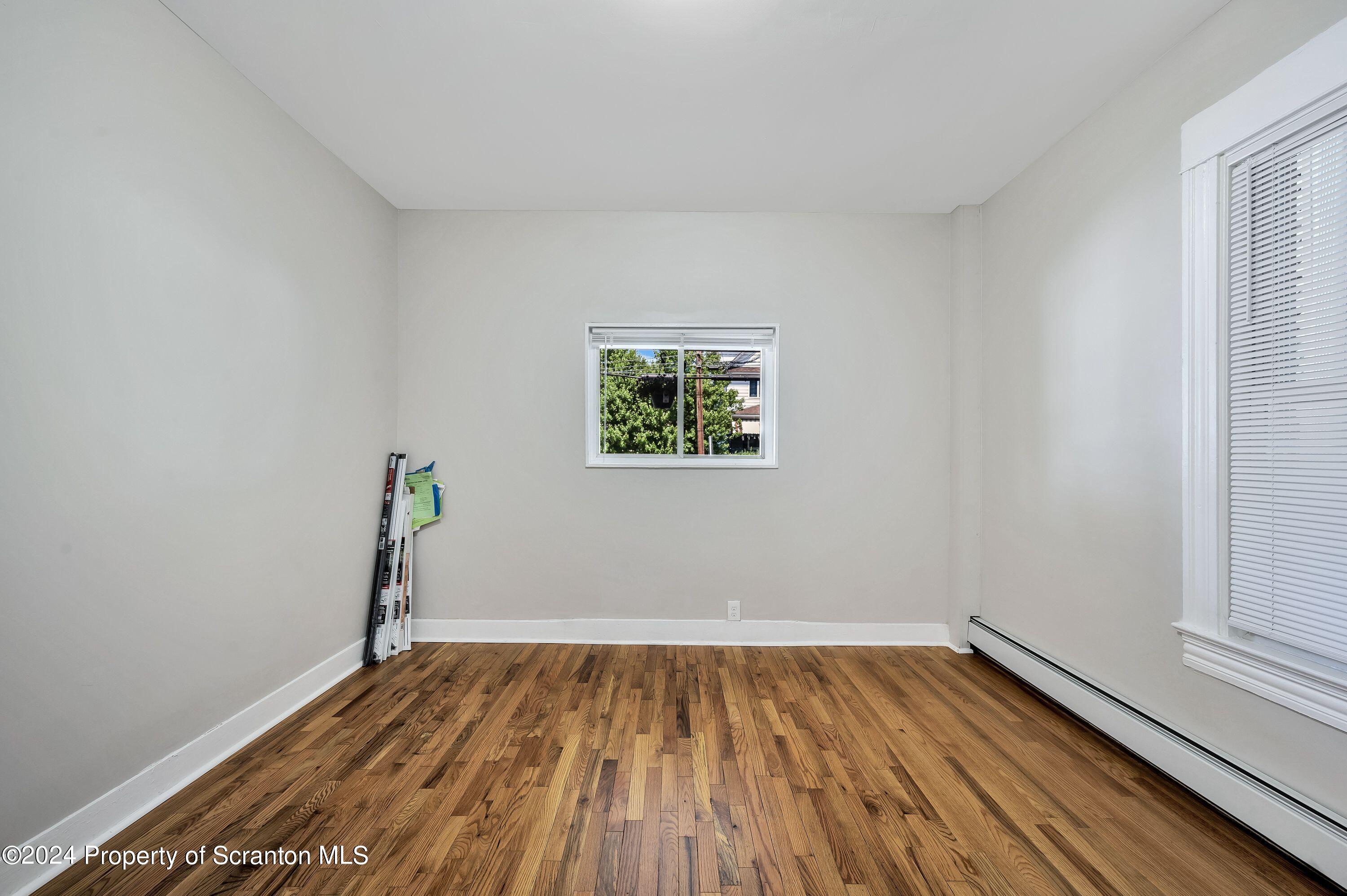 632 Moosic Street, Unit 2 Scranton, PA 18505 - Photo 17 of 24 light 15