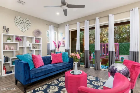 $565,000 | 3067 North 33rd Place, Phoenix, AZ 85018