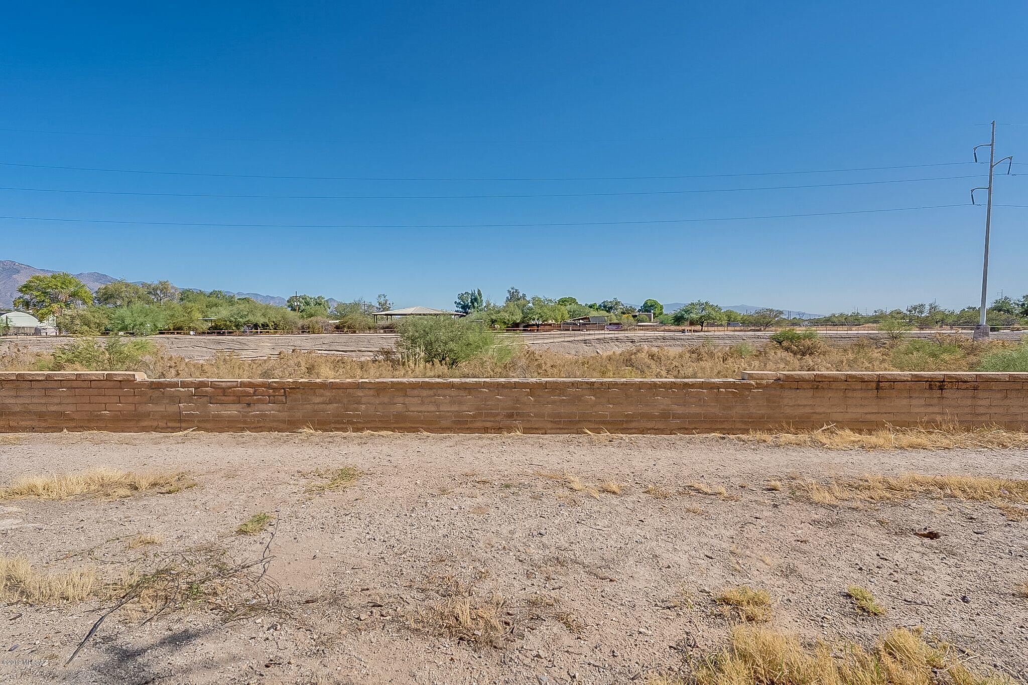 3750 North Country Club Road, Unit 45 Tucson, AZ 85716 - Photo 23 of 24