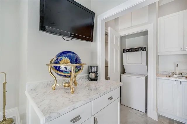 $1,975,000 | 75 Osprey Point Drive, Osprey, FL 34229