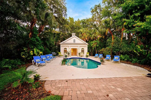$1,975,000 | 75 Osprey Point Drive, Osprey, FL 34229