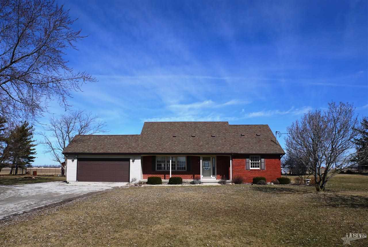 916 West Hamilton Road South Fort Wayne, IN 46819 - Photo 1 of 25
