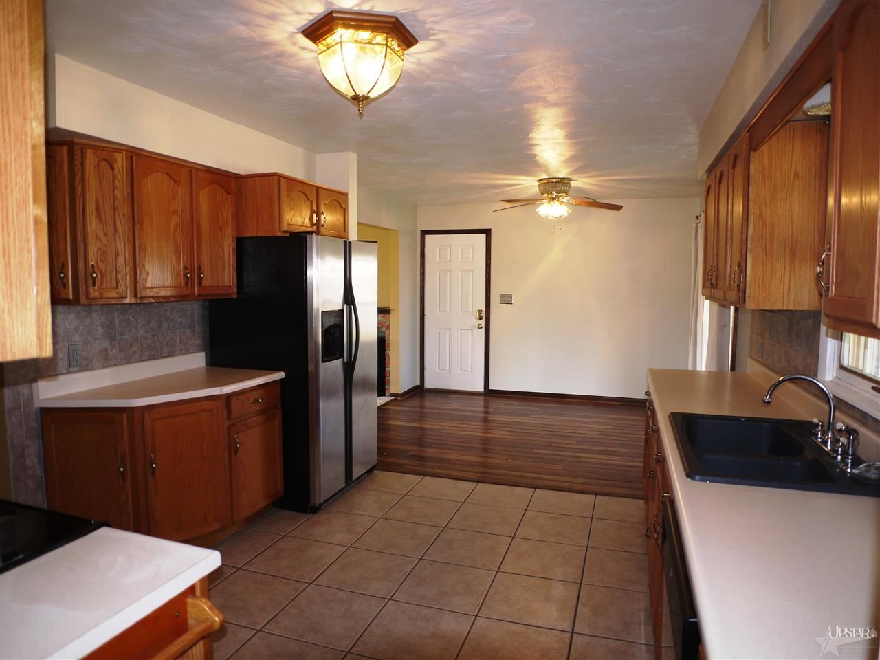 916 West Hamilton Road South Fort Wayne, IN 46819 - Photo 3 of 25