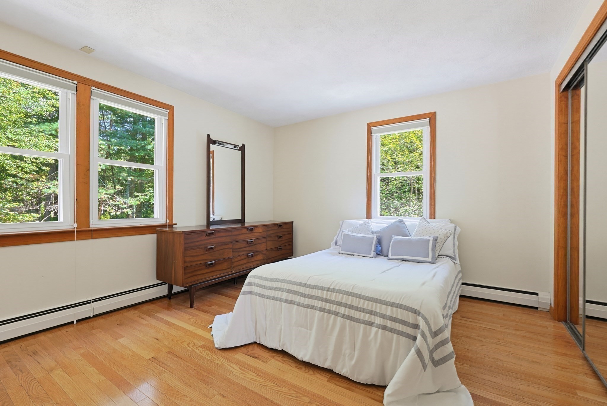 109 Davis Road Bedford, MA 01730 - Photo 18 of 42 Gallery Image 18