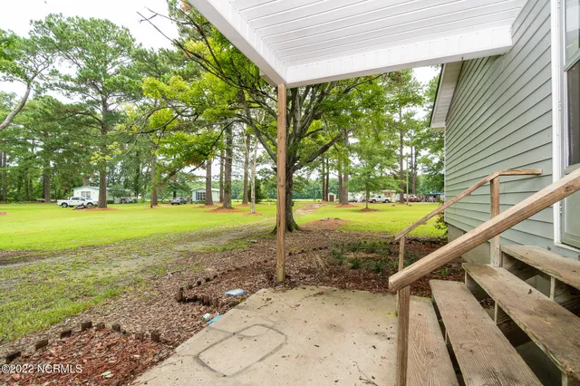 $899,000 | 130 Holiday Lane, Oriental, NC 28571