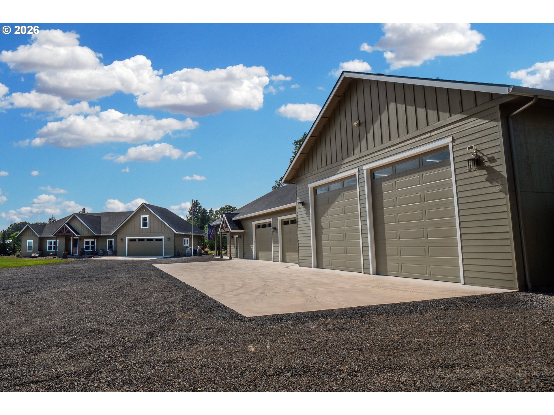 24883 Suttle Road Elmira, OR 97437 - Photo 4 of 44