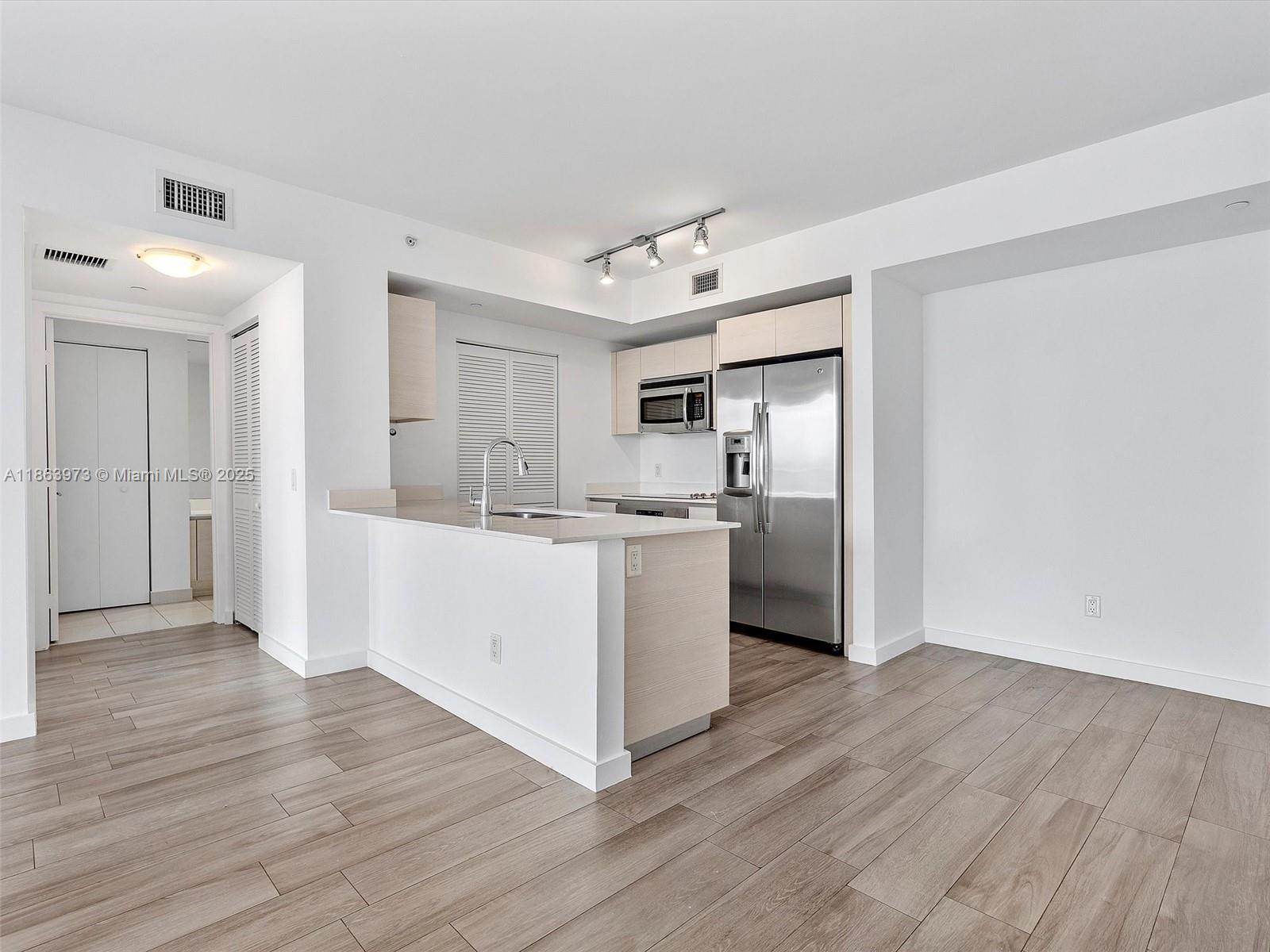 4250 Biscayne Boulevard, Unit 1416 Miami, FL 33137 - Photo 11 of 55