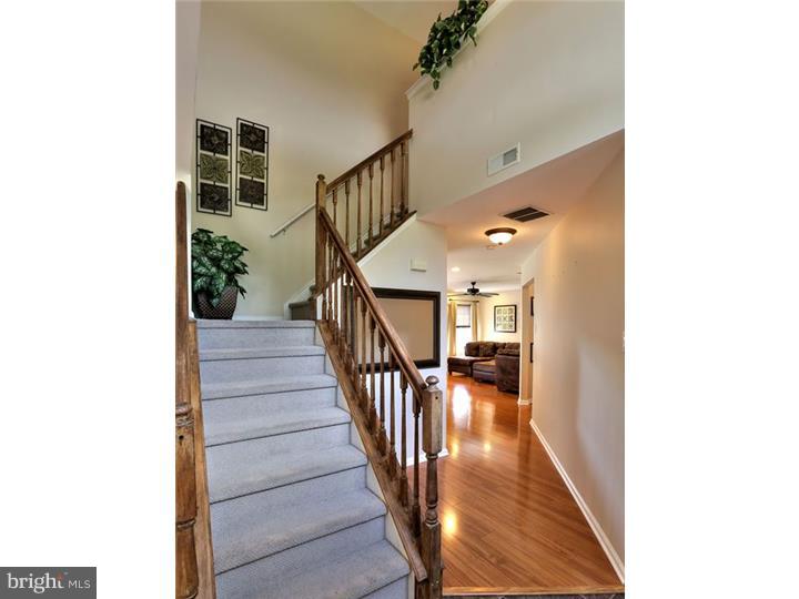 9 Nottingham Way Mount Laurel, NJ 08054 - Photo 2 of 25