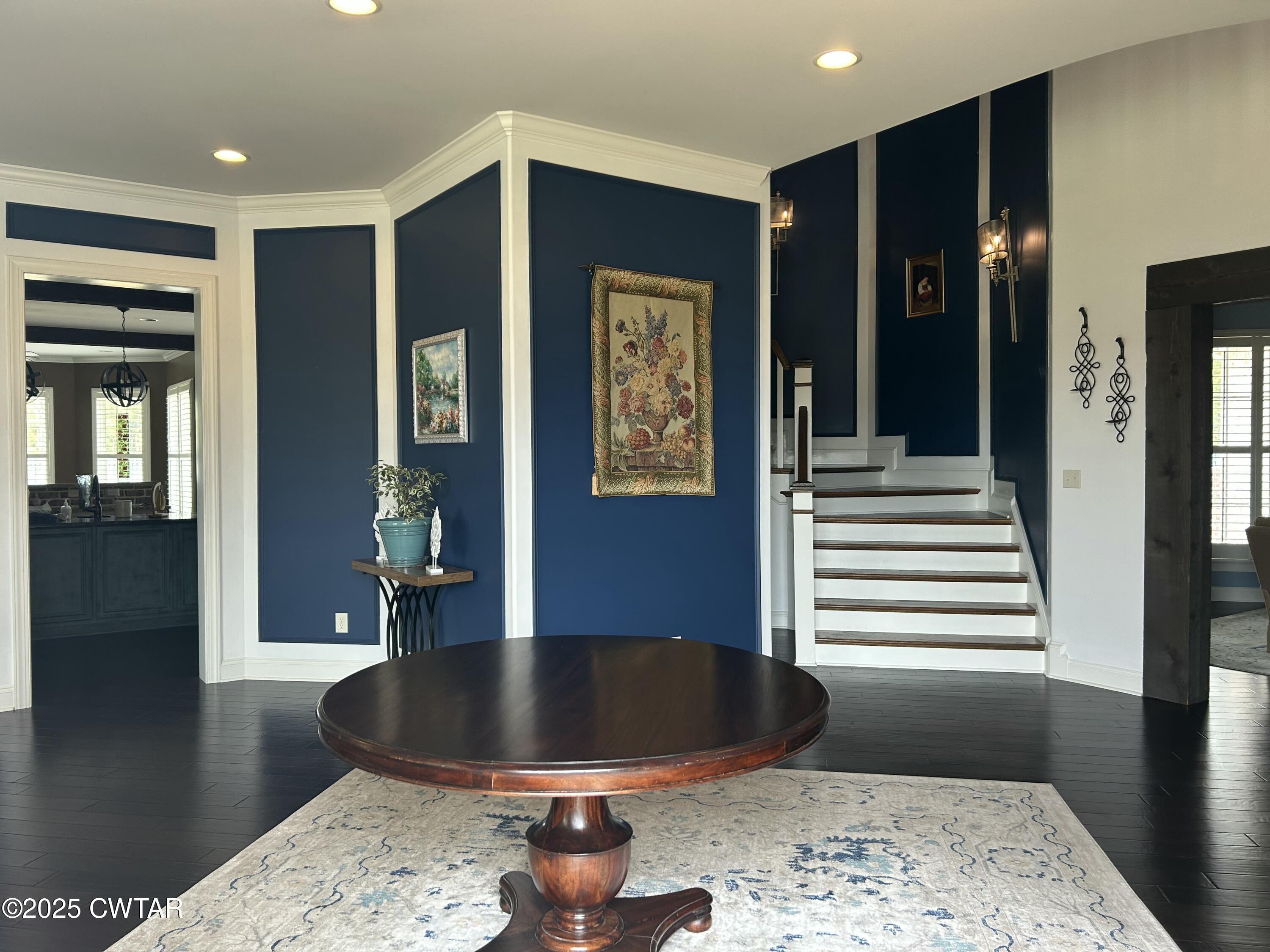 61 Rochester Cove Jackson, TN 38305 - Photo 15 of 55 a living room with furniture and a rug