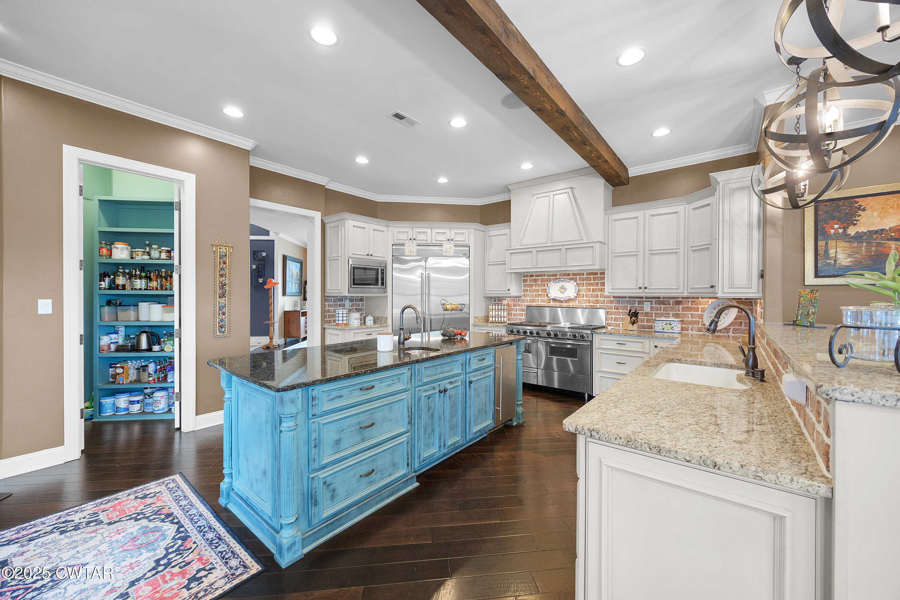 61 Rochester Cove Jackson, TN 38305 - Photo 20 of 55 a kitchen with granite countertop lots of counter top space and cabinets
