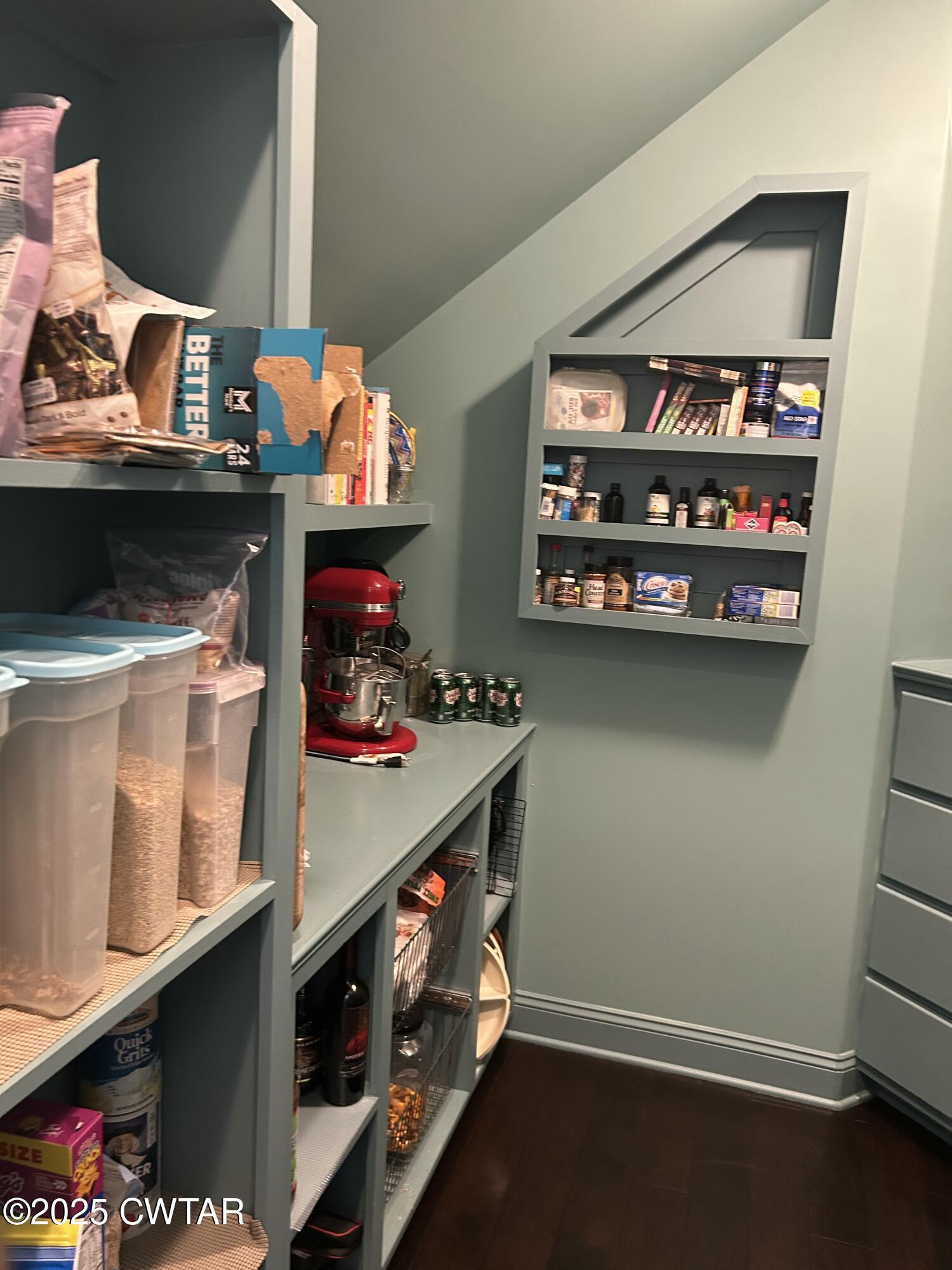 61 Rochester Cove Jackson, TN 38305 - Photo 22 of 55 a room with furniture and soccer table