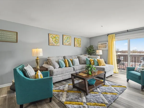 $125,000 | 3120 Jacqueline Drive, Unit 11, Rockford, IL 61109