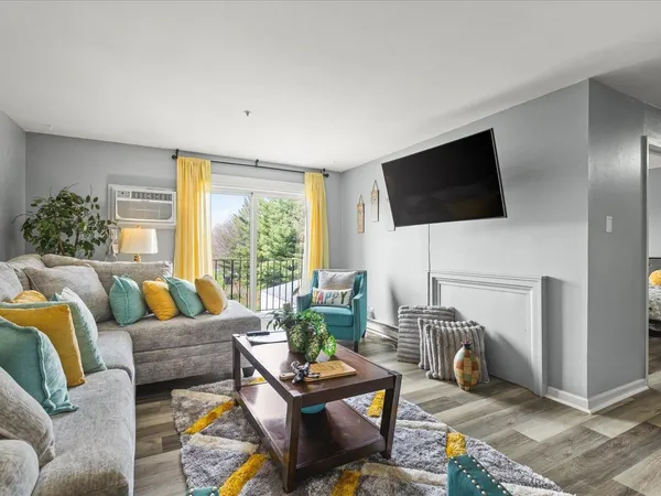 $125,000 | 3120 Jacqueline Drive, Unit 11, Rockford, IL 61109