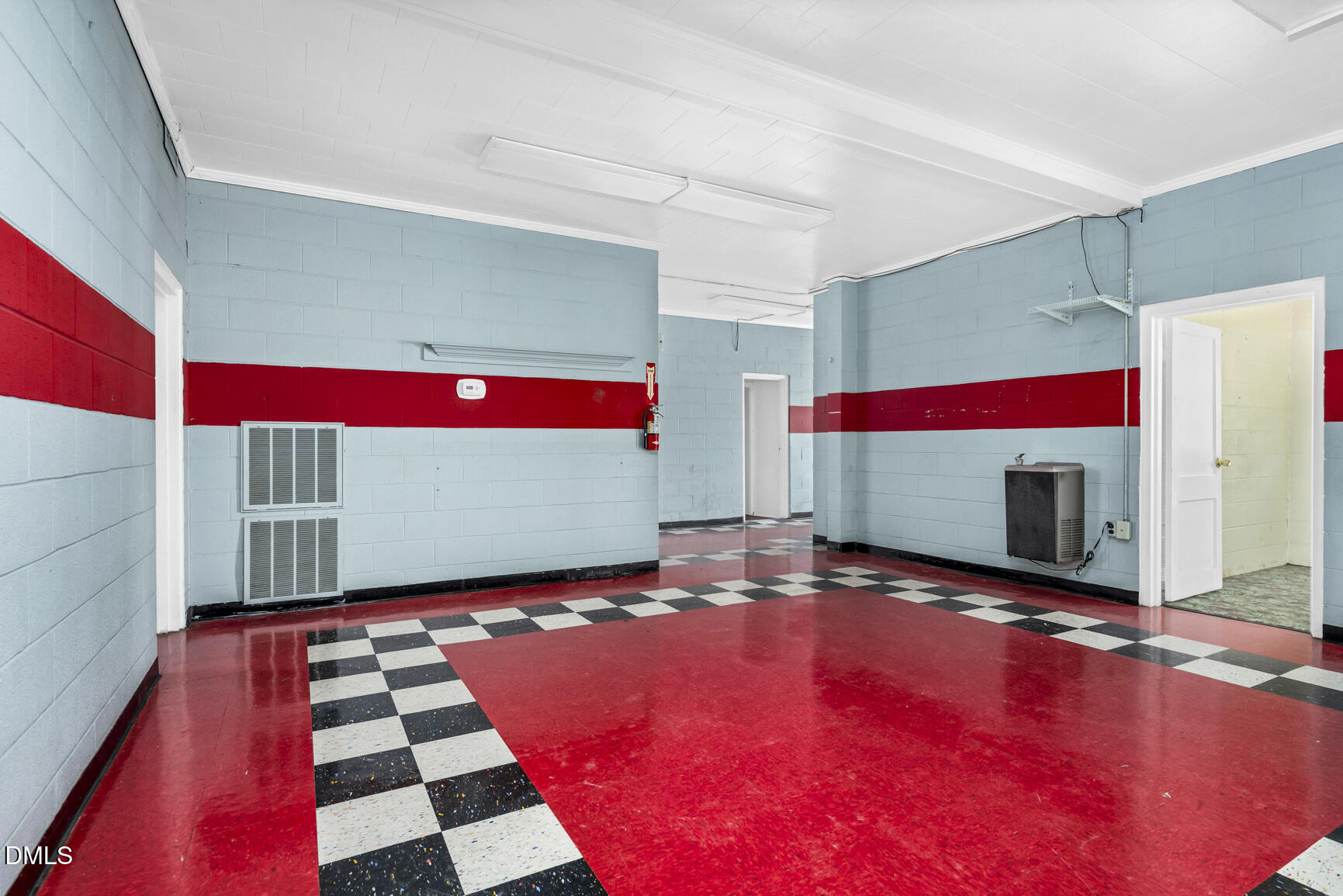 408 Cokey Road Rocky Mount, NC 27801 - Photo 26 of 46 a room with pool table and a mirror