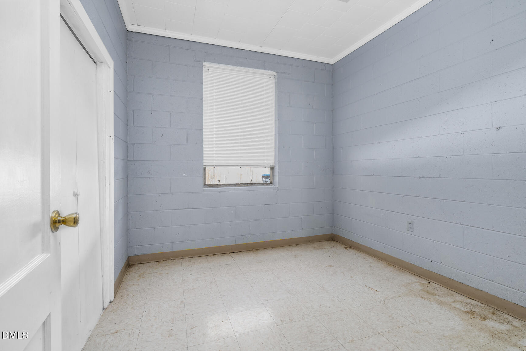 408 Cokey Road Rocky Mount, NC 27801 - Photo 30 of 46 an empty room with windows